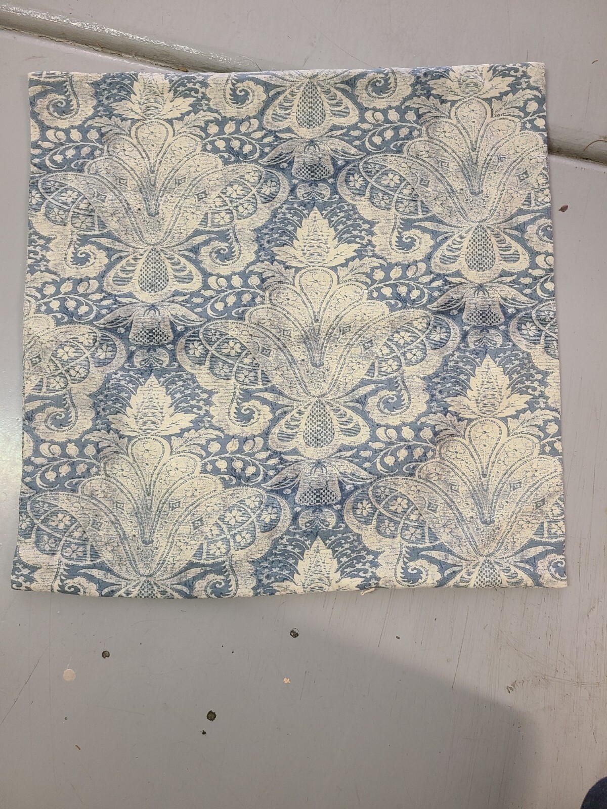 Pottery Barn "Janelle Blue" 18" Pillow Cover eBay