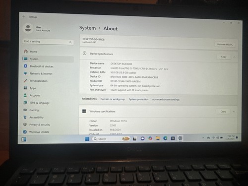 Dell latitude 7490 i5 7300U @ 2.60GHz 16GB RAM 256 GB SSD Windows 11 Pro Touch