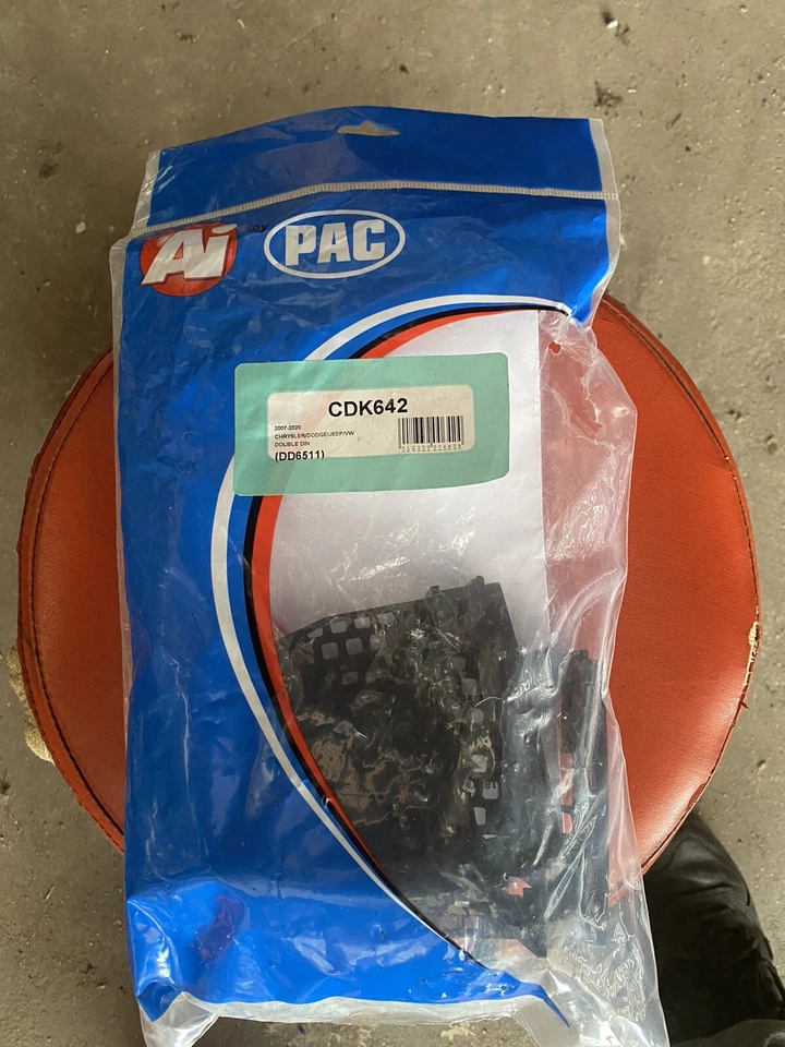 Kit de tablero doble Din 2009-2012 para Dodge Ram 1500 antena arnés de cables Foto 2 de 3