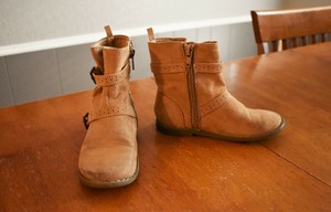 girls tan ankle boots