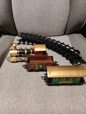 Village Express Train Set Tested Works 3 Cars w/ Tracks