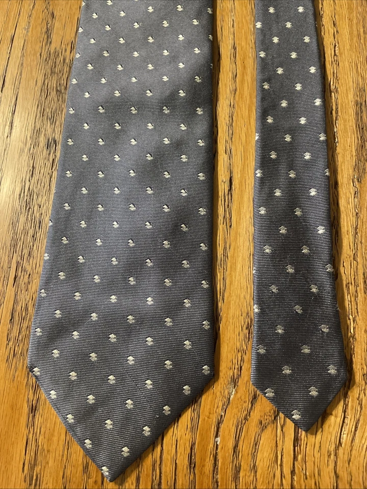 Corbata geométrica vintage usada en excelente estado Giorgio Armani Collezioni de seda hecha en Italia Foto 4 de 4