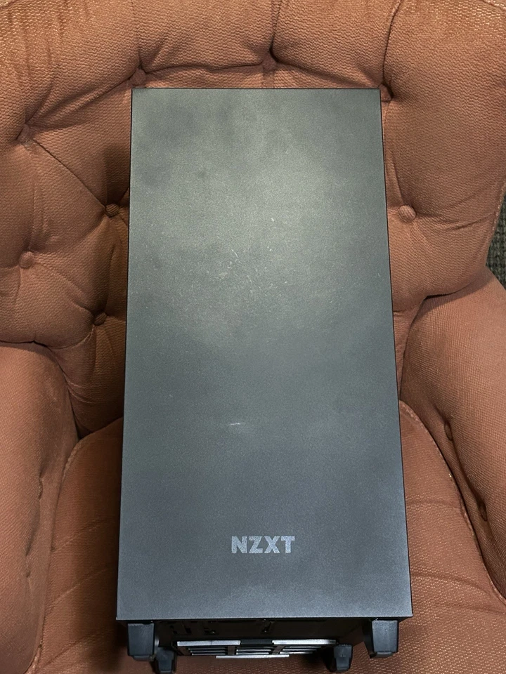 NZXT H510 Compact ATX Mid-Tower Computer Case black - Image 3 of 4