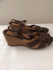 clarks active air wedge shoes