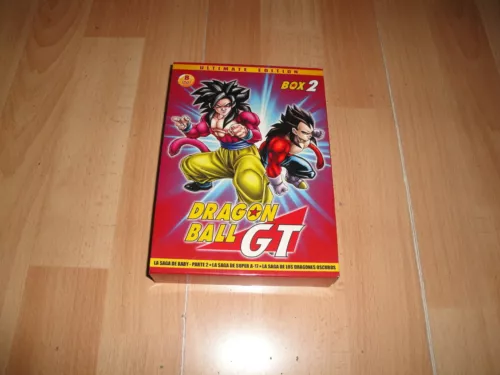 DRAGON BALL GT ULTIMATE EDITION BOX 2 DE COLOR ROJO ANIME DVD EN BUEN ESTADO