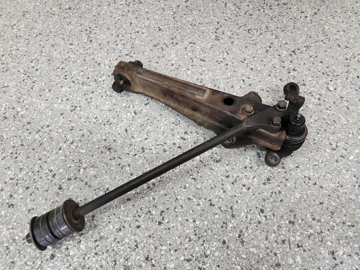 Datsun 280zx Right Lower Control Arm assembly | eBay Datsun 280zx Right Lower Control Arm assembly | eBay