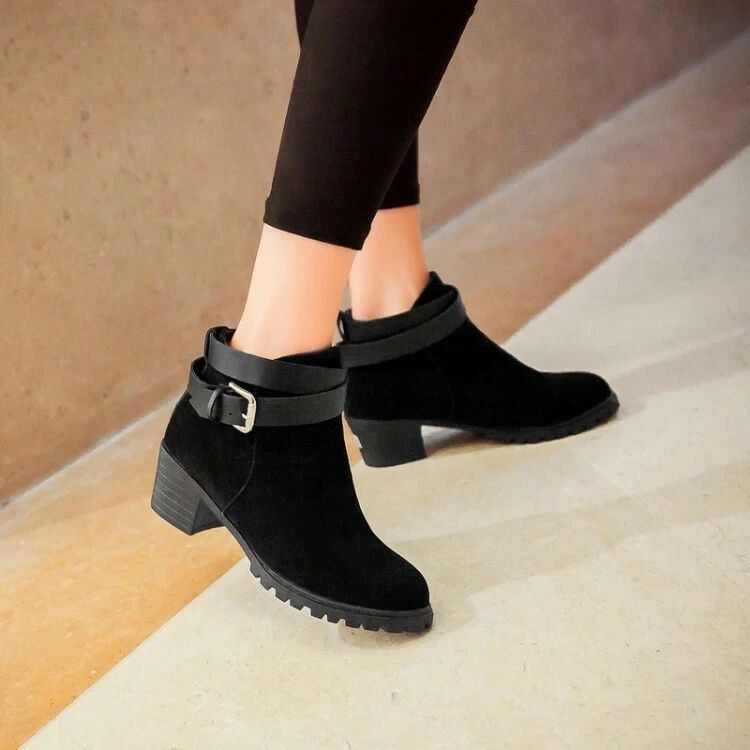 Low boots with heels shop