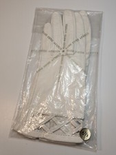 NOS Vintage Saks Fifth Avenue Women  s Cream Leather Gloves Made In France Sz 6.5