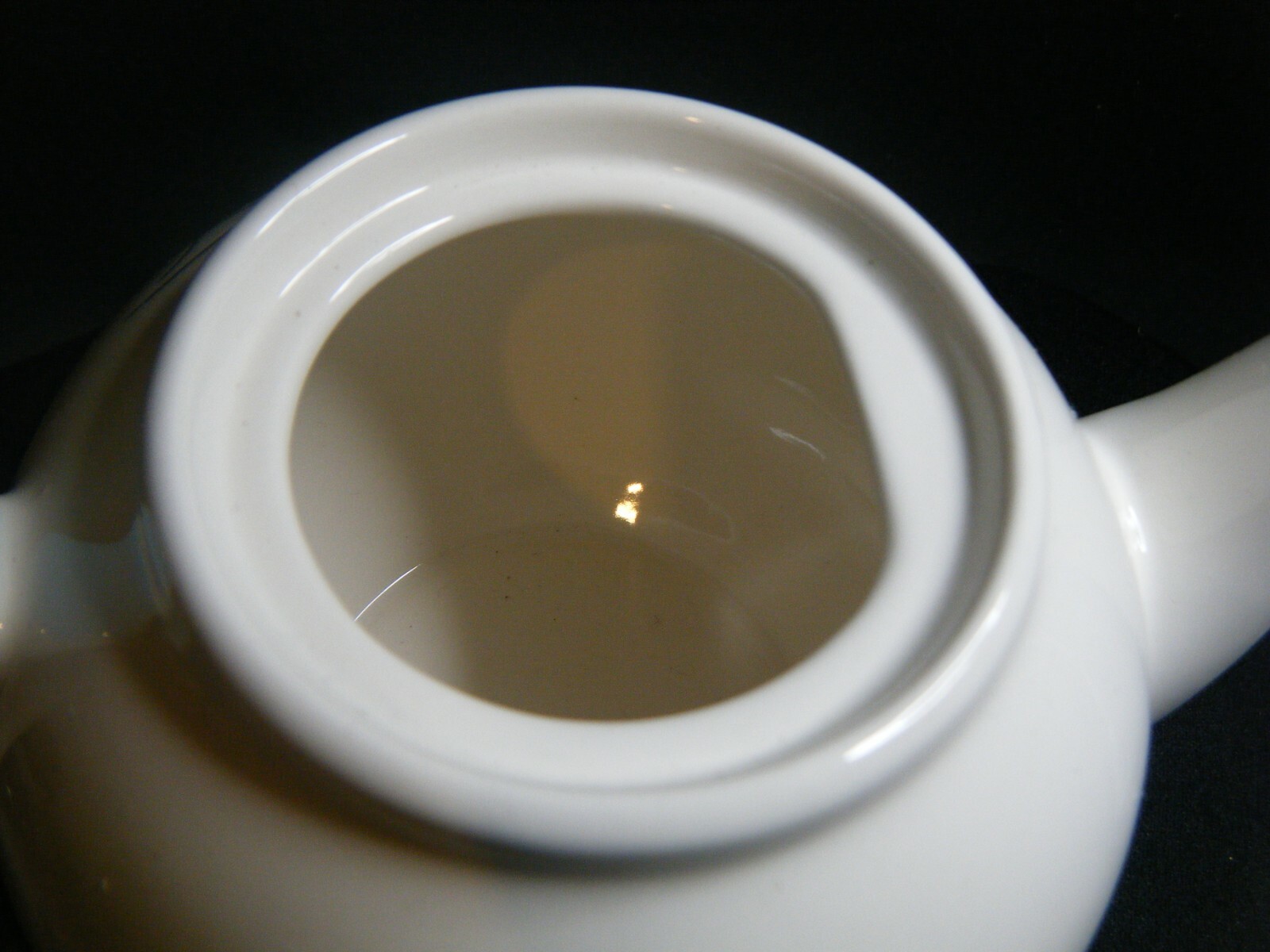 Whittard Chelsea Hand painted Teapot retro 9 to 5 holds 1 pint