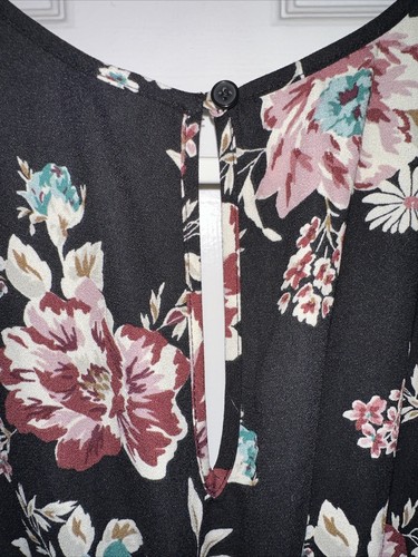 Xhilaration Women's Medium Jumpsuit Short Sleeve Black Multi Floral EUC - Picture 8 of 10
