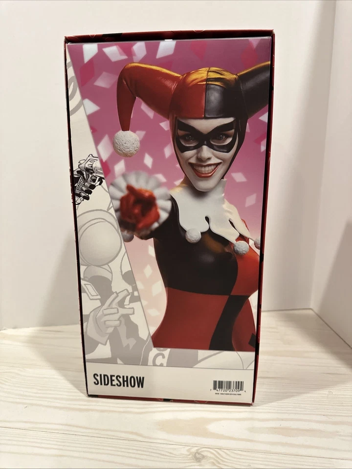 DC COMICS HARLEY QUINN SEXTA ESCALA FIGURA SIDE SHOW COLECIONÁVEIS 1:6 NOVO - Imagem 3 de 4