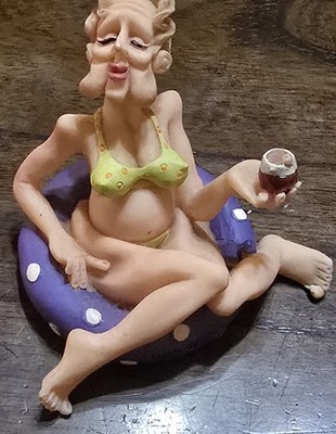3½'' Grandma Purple Inner Tube Green Bikini Beach Resin Gift Corp Souvenir Float