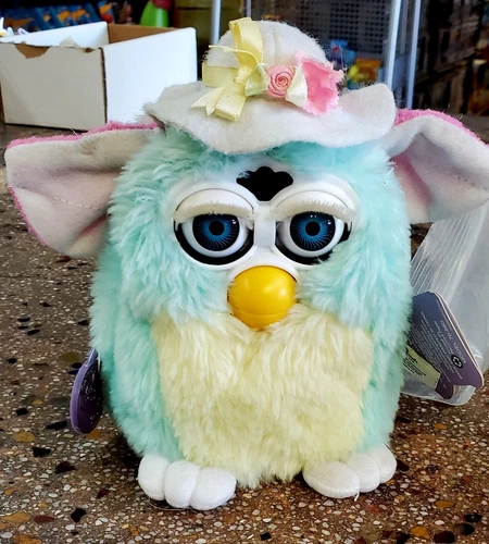 Tiger Electronics Special Limited Edition Spring Easter Furby 2000 - New No Box