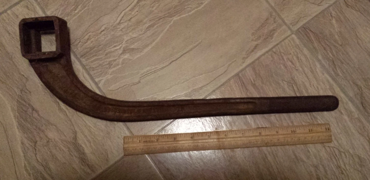 vintage Cast Iron Lever/Wrench Athens Plow Co. Tennessee