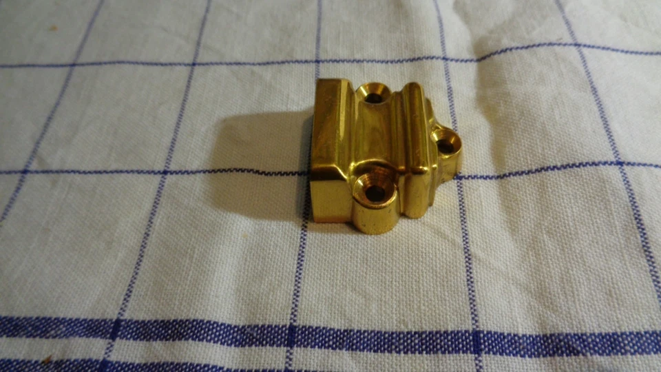 ELEMENT DE CREMONE LAITON 1960 - GACHE - EMPIRE - POUR BARRE DE 16 mm - C 95 - Photo 4/4