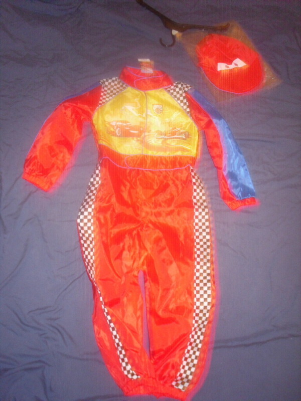 Combinaison Lightning McQueen pour faire briller les yeux de votre enfant de 7/8 ans