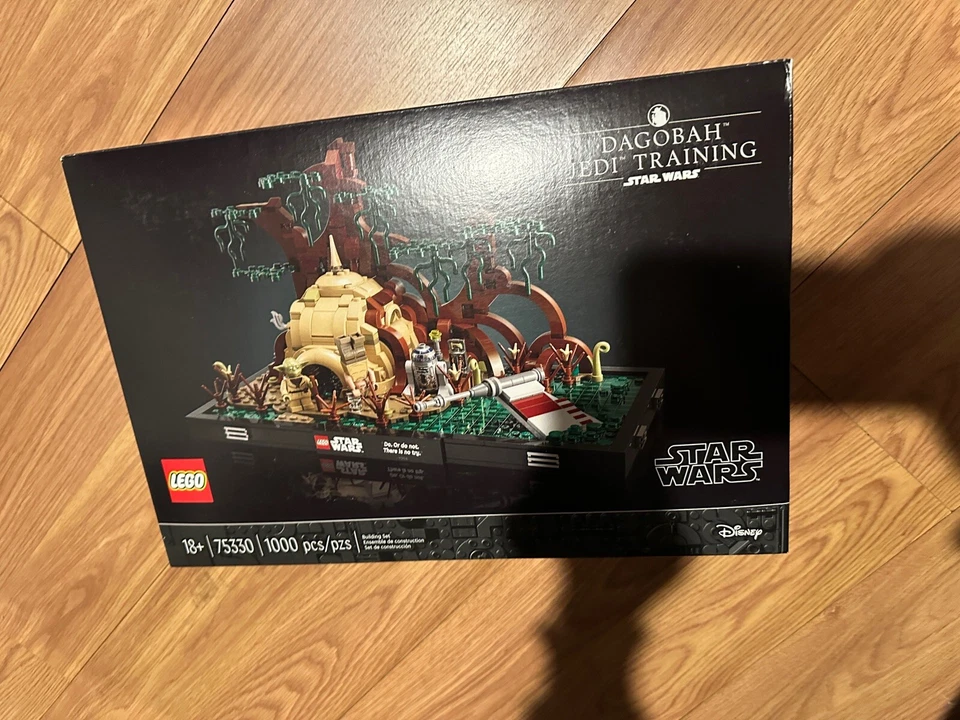 LEGO Star Wars 75330 Dagobah Jedi Entrenamiento Diorama Caja Sellada Foto 3 de 4