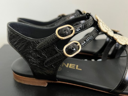 Chanel Camellia Flower CC Logo Black Leather Gladiator Flat Sandals 35 5 $1425 - Picture 12 of 17