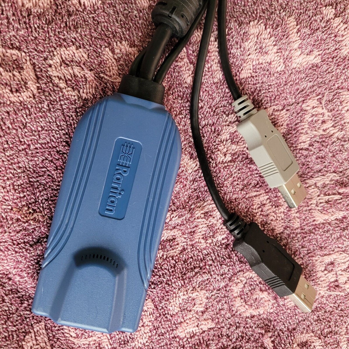 Raritan D2CIM-DVUSB VGA Dual USB BIOS Level - Dominion KX2 Raritan D2CIM-DVUSB VGA Dual USB BIOS Level - Dominion KX2