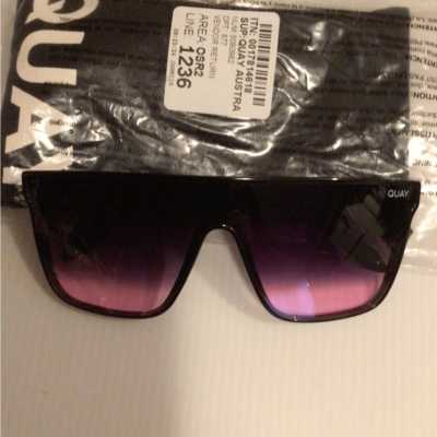 NEW Rare! ReAD* Quay Hindsight black purple fade sunglasses  display picture 1