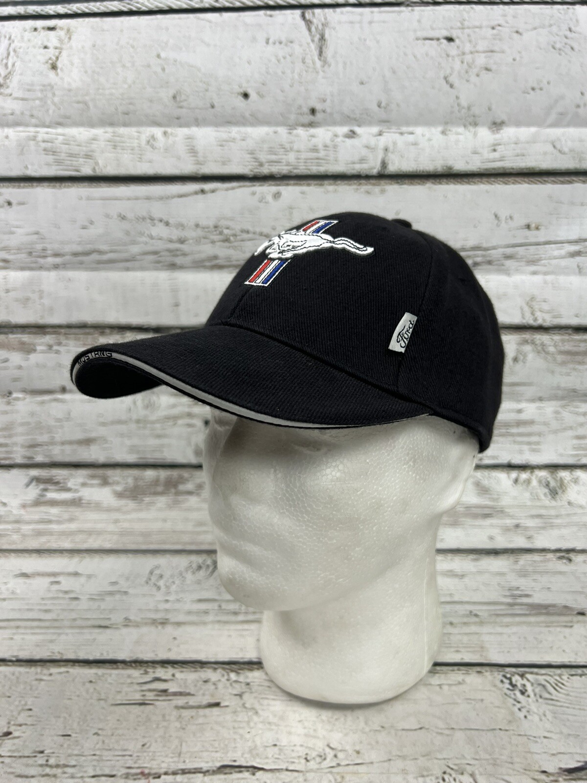 Cappello Berretto Ford Mustang GT Ricamato Pony Autorizzato Motori Regolabile Strapback