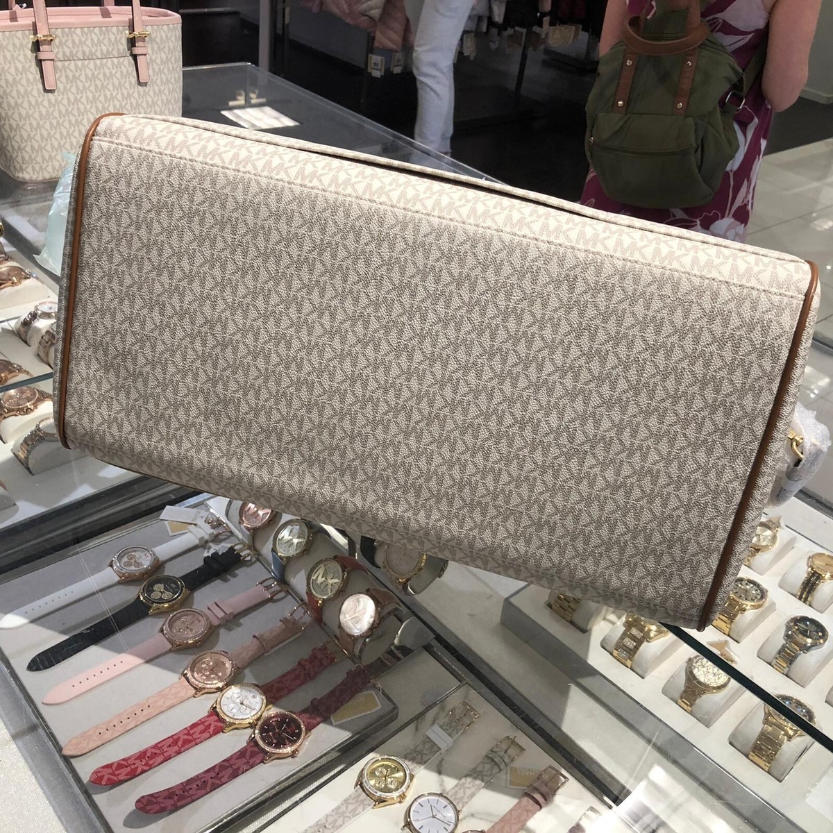 MAISON MICHEL 2504002001IVORY 関税送料込 Michael Kors Jet Set Travel XL Duffle Weekender Luggage Bag