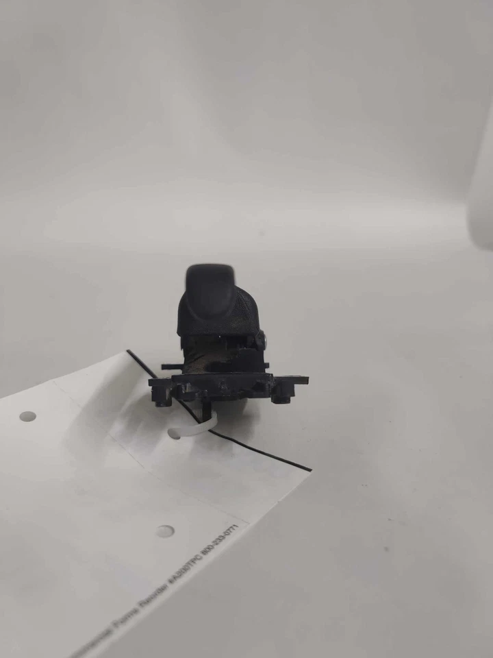 1991-2005 Ford Explorer Interior Door Handle 7822039 - Image 4 of 4