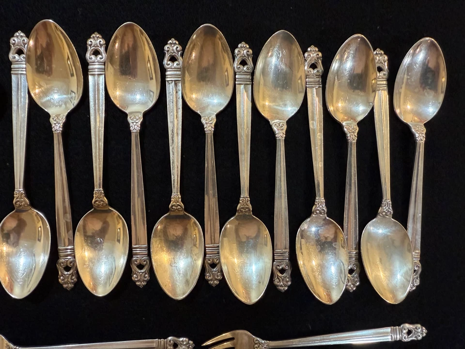 Antiguo juego de cubiertos de plata esterlina Royal Danish International para 12 - 93 piezas Foto 2 de 4