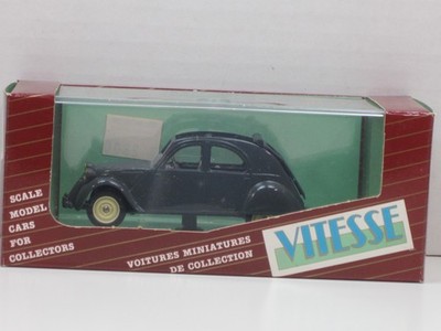 Citroen 2 CV offenes Cabrio 1953 in grau Box Vitesse 521.2 1:43