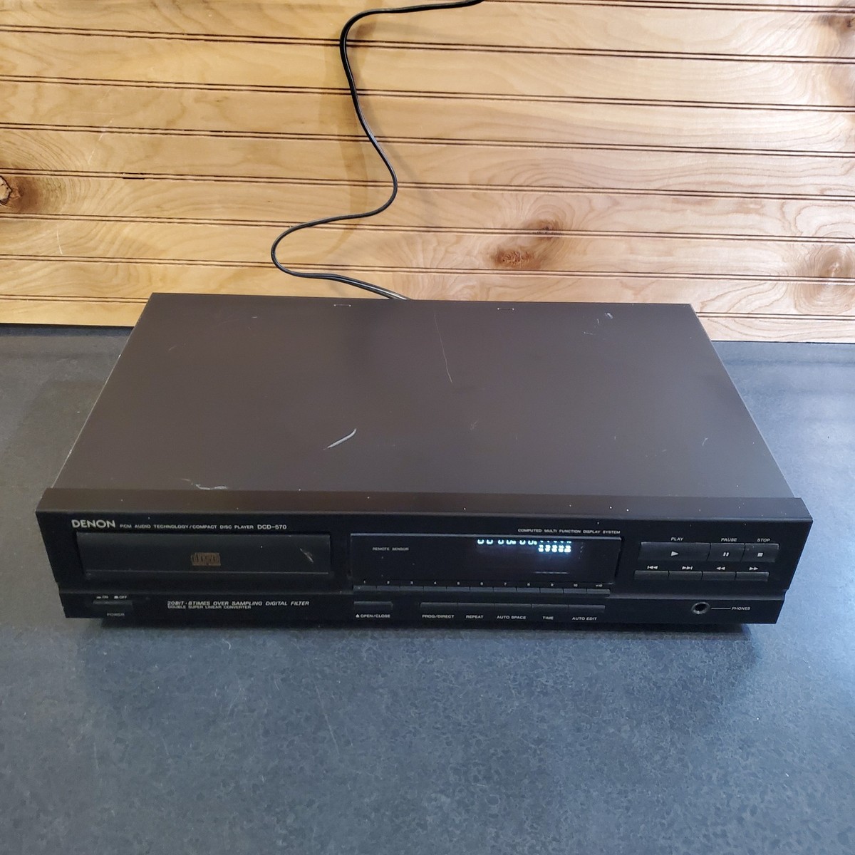 Vintage Denon DCD-570 Compact Disc Player No Remote Fully