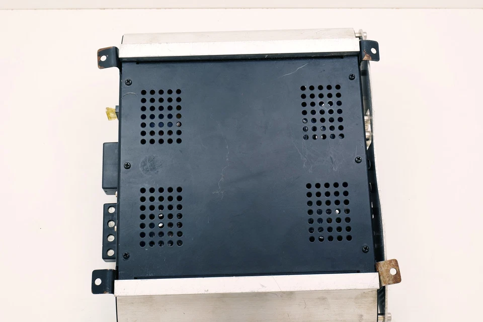 Amplificador de audio para automóvil UltraLINEAR UL402 400W Foto 2 de 4