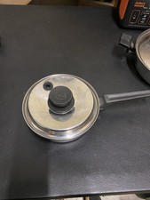 "Olla Royal Prestige de 7,5"" de diámetro aleación de plata cobre titanio con tapa ventilada"