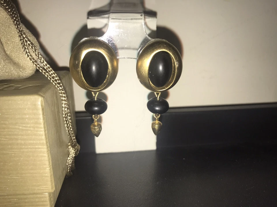 Pendientes de piedra de oro negro Givenchy 100 % auténticos Foto 2 de 4