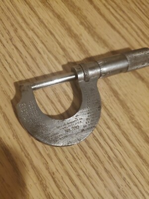 Vintage The L.S. STARRETT Co No. 230 Athol, Mass USA with case and other.
