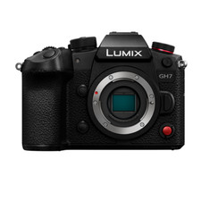Nuova fotocamera mirrorless Panasonic Lumix GH7 DC-GH7 solo corpo