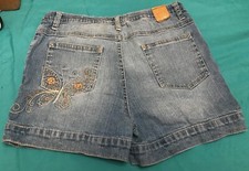 MUDD Denim Shorts BUTTERFLY Embroidered FLOWER adjustable 14 REG Girls Light blu