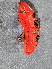Front Right Brake Caliper Bracket Oem 23242496 Chevrolet Corvette C7 Z06 15-19 Front Right Brake Caliper Bracket Oem 23242496 Chevrolet Corvette C7 Z06 15-19
