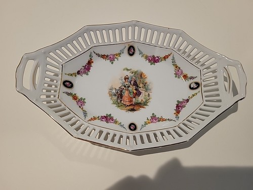 Porcelain Dish Reticulated Oval Porcelain Handled Serving Dish Flower Boarder - Picture 4 of 10