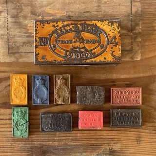 Rare Antique Victorian Solid Paint Blocks/Cakes Reeves Etc… In Antique Tin.