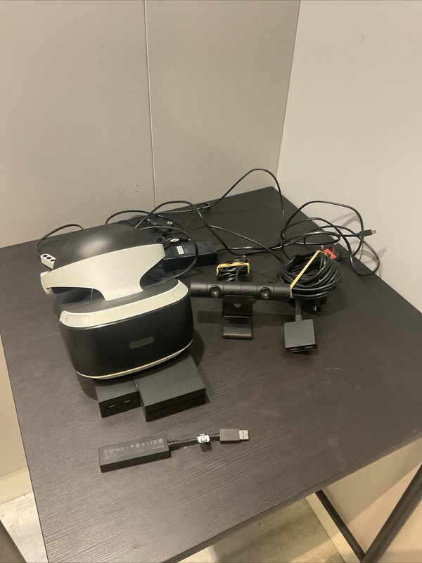 PS4 VR Headset & Camera - Playstation 4 PSVR