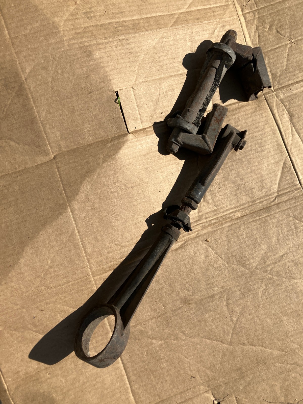 Upgraded Adjustable Jaguar XJ6 Rear Radius Arm from De Tomaso Deauvilleauville