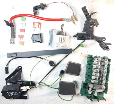 BMW E39 5 Series 528i LOT Switches Fuses DCS Rear Speakers Tilt Sensor VSV OEM