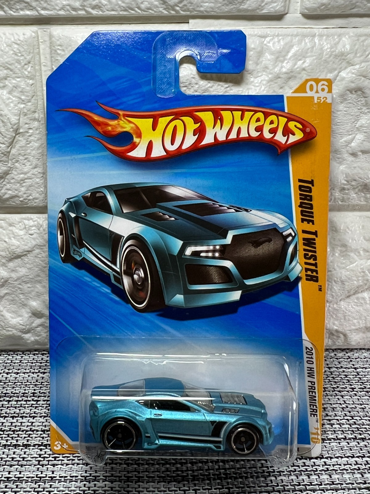 Hot Wheels 2010 HW Premiere '10 06/52 Torque Twister 006/214 Blue