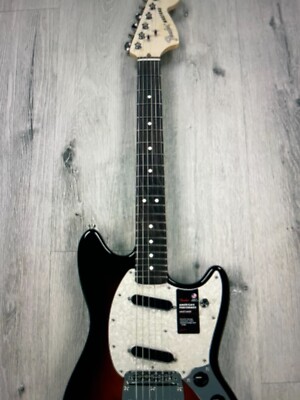 Fender Mustang USA                                            