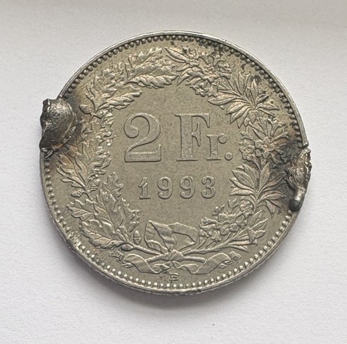 Switzerland 2 Francs 1993 KM#21a Oak Branches Helvetia Coin *Sold Below Face*