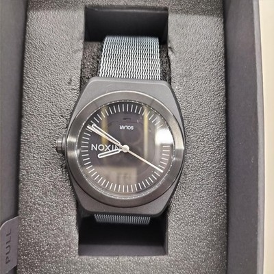 NIXON A1322-001 Wristwatch Used Japan Genuine