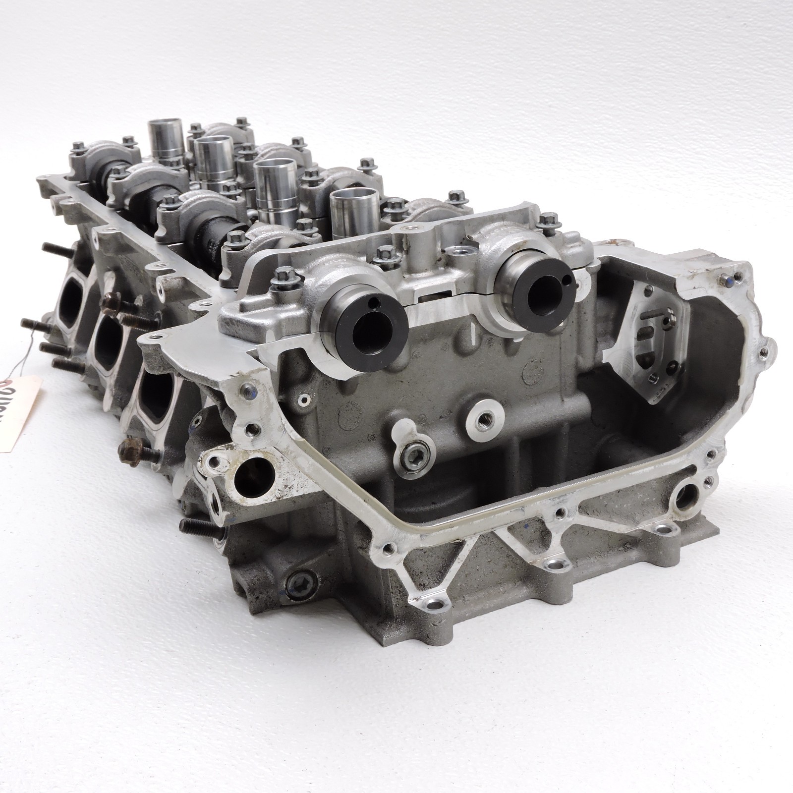 19-21 Mclaren 600LT 3.8L V8 Right Cylinder Valves Camshaft Head For Parts -2424R