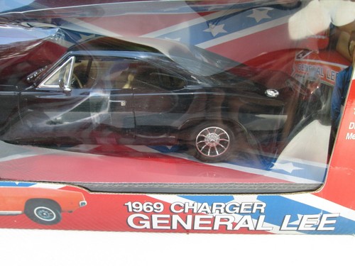 1969 DODGE CHARGER BLACK CHASE GENERAL LEE 1/18 NEW - Picture 2 of 10