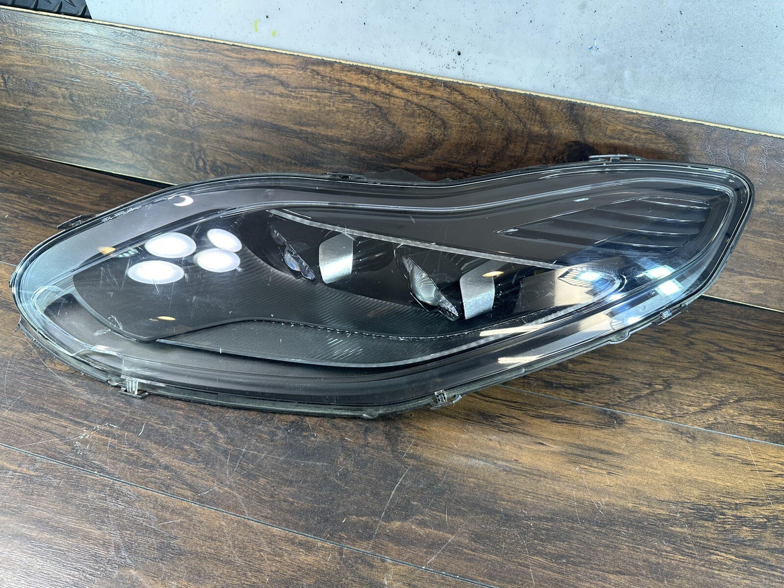 2017-2022 ASTON MARTIN DB11 LEFT SIDE HEADLIGHT LED OEM‼️ONLY FOR PARTS‼️