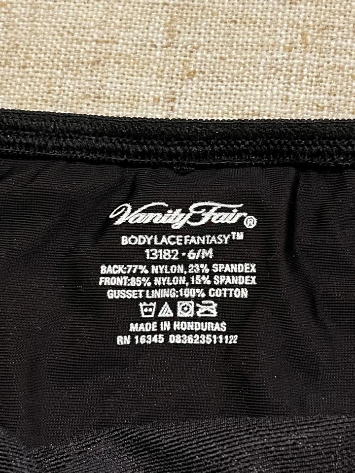 Calcinha Vanity Fair fantasia de renda floral 13182 frente náilon tamanho M 6 vintage - Imagem 3 de 4